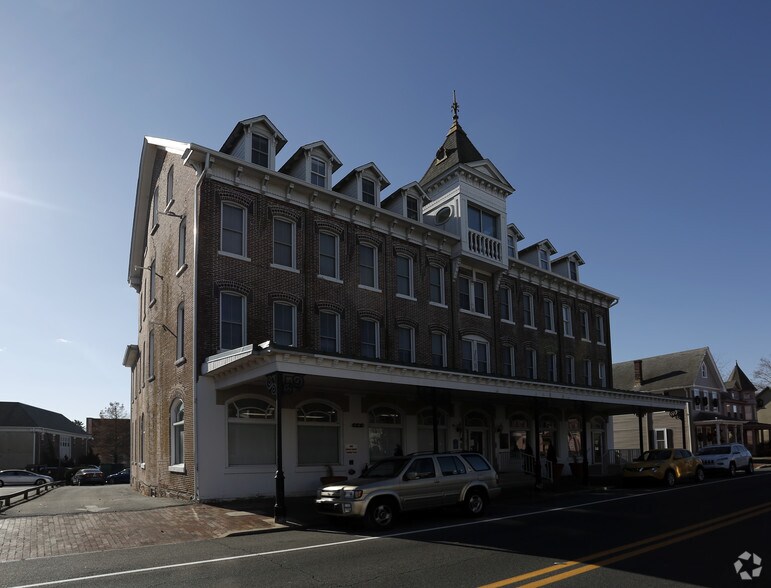 More Photos Of 24 NW Front St, Milford Office For Lease