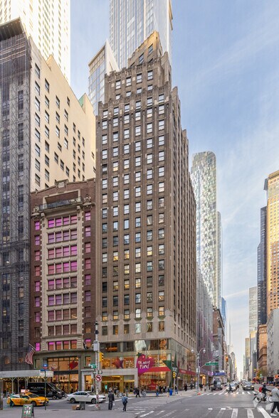 More Photos Of 1776 Broadway, New York Office For Lease