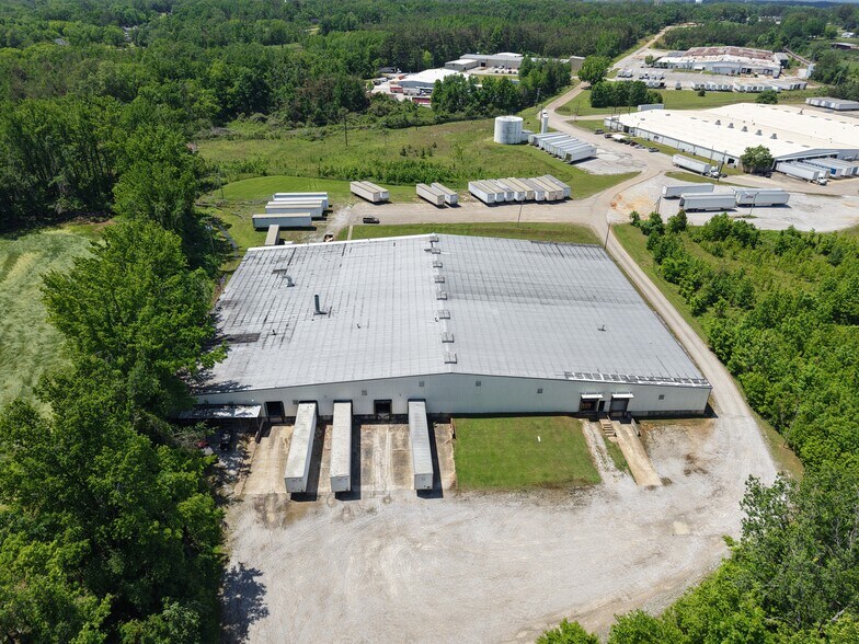 More Photos Of 1101 Denmill Rd, New Albany Industrial For Lease