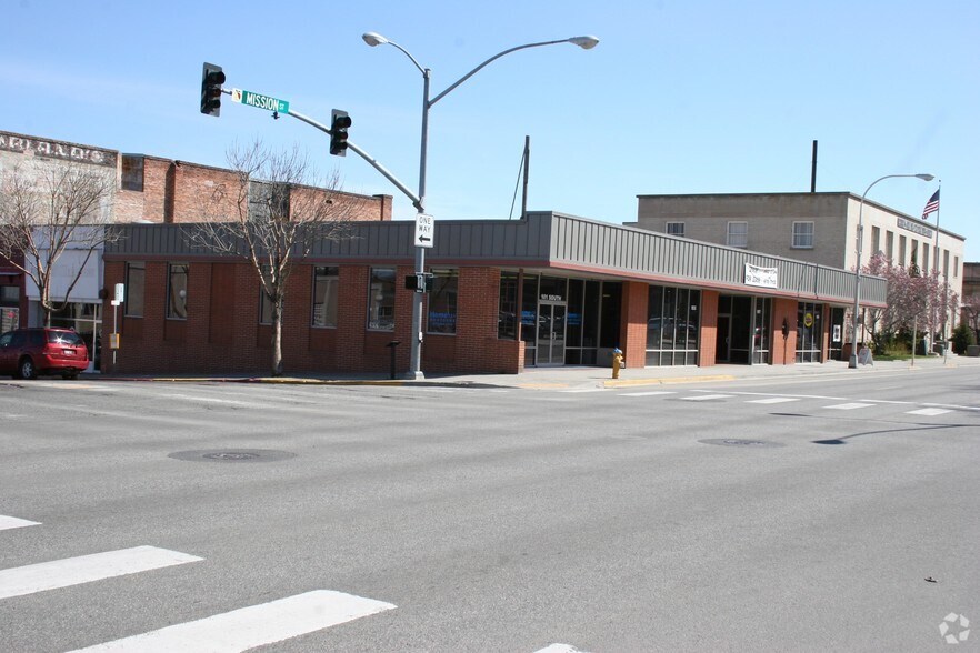 More Photos Of 101-111 S Mission Ave, Wenatchee Office For Lease