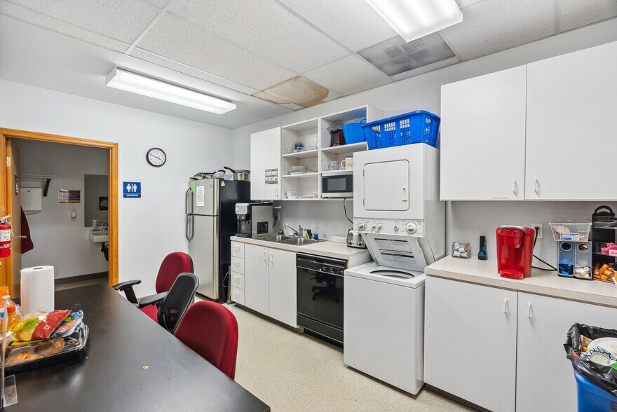 More Photos Of 126 15th St SE, Puyallup Medical For Lease