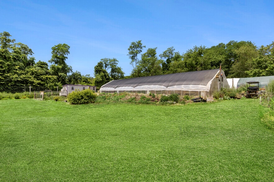 More Photos Of 3360 Sound Ave, Riverhead Land For Sale