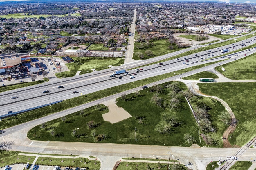 More Photos Of 5855 N Stemmons Fwy, Corinth Land For Sale