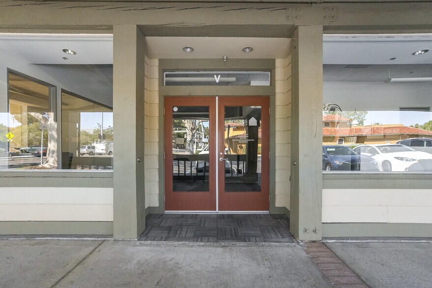 More Photos Of 14107 Winchester Blvd, Los Gatos Medical For Lease