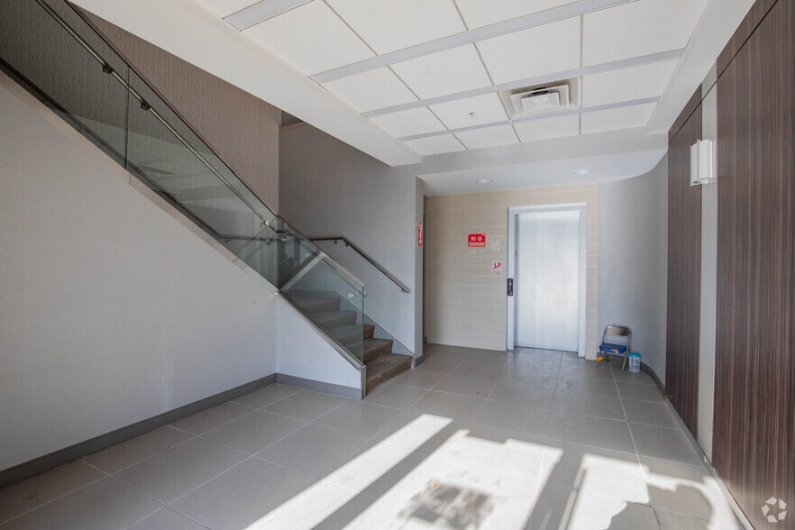 More Photos Of 55 Kennedy Dr, Hauppauge Flex For Sale