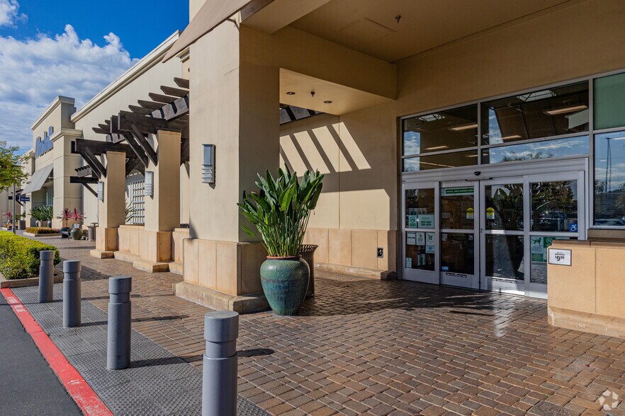 More Photos Of 12235 Seal Beach Blvd, Seal Beach Unknown For Lease