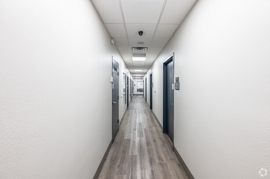 More Photos Of 930 S 4th St, Las Vegas Office For Lease