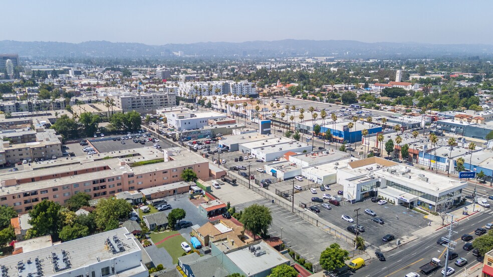 More Photos Of 14430 Vanowen St, Van Nuys Land For Sale