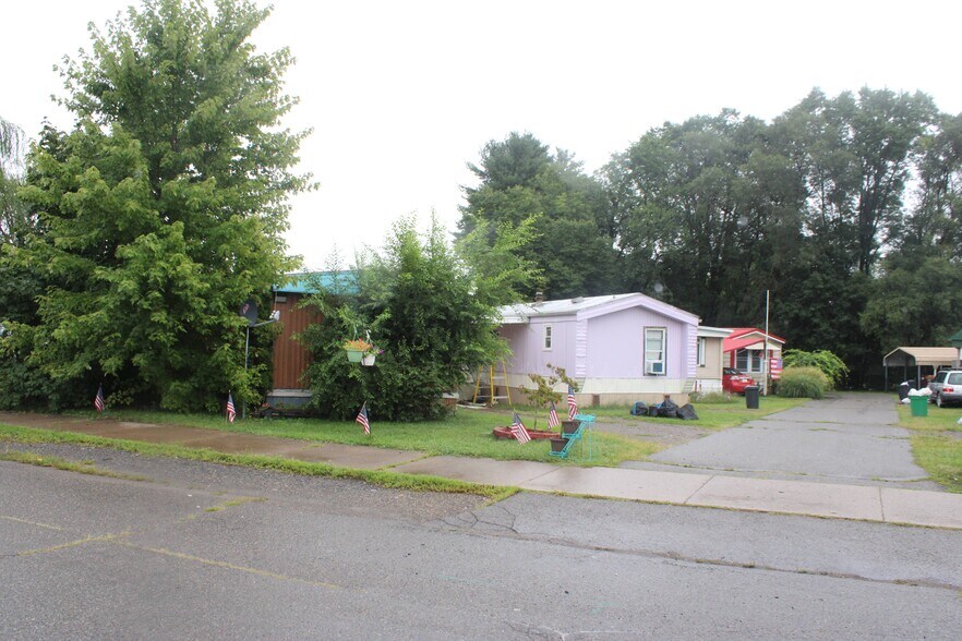 More Photos Of 320 E 13th St, Berwick Multifamily For Sale