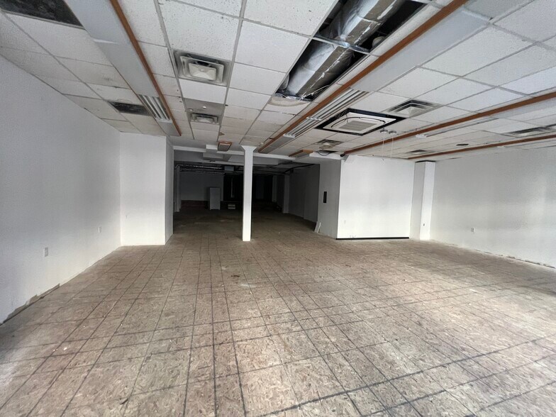 More Photos Of 554-556 W 181st St, New York Apartments For Lease