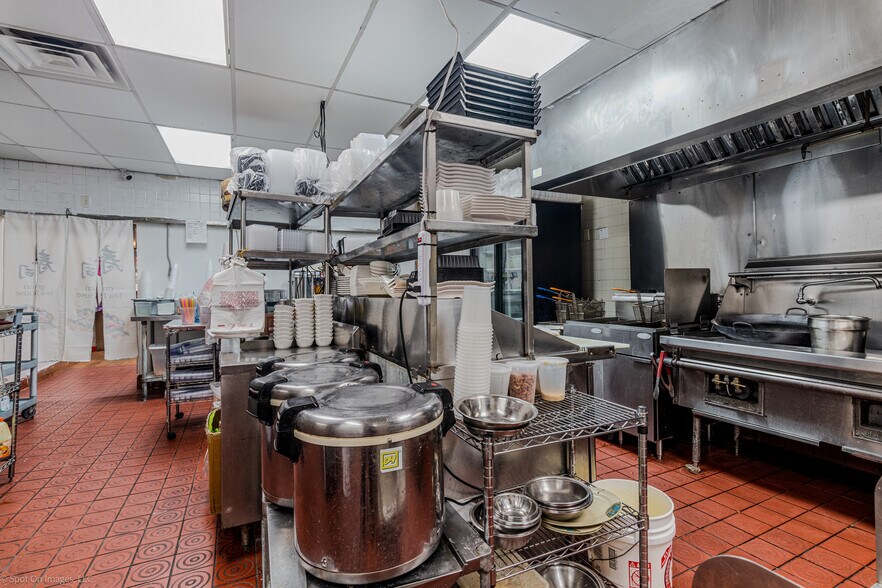 More Photos Of 645 Harwood Rd, Bedford Restaurant For Sale