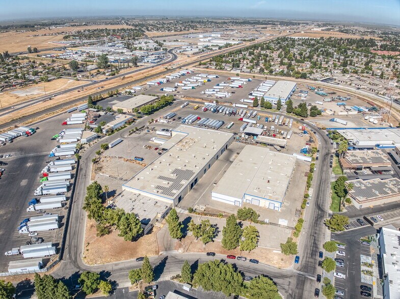 More Photos Of 5333 N Cornelia Ave, Fresno Warehouse For Sale