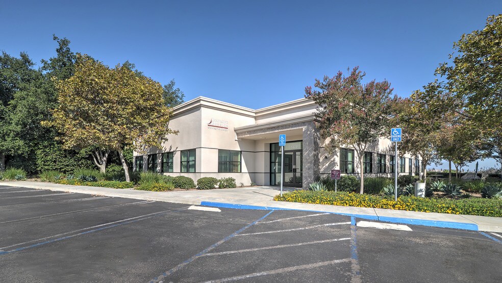 More Photos Of 14251 Danielson St, Poway Office For Sale