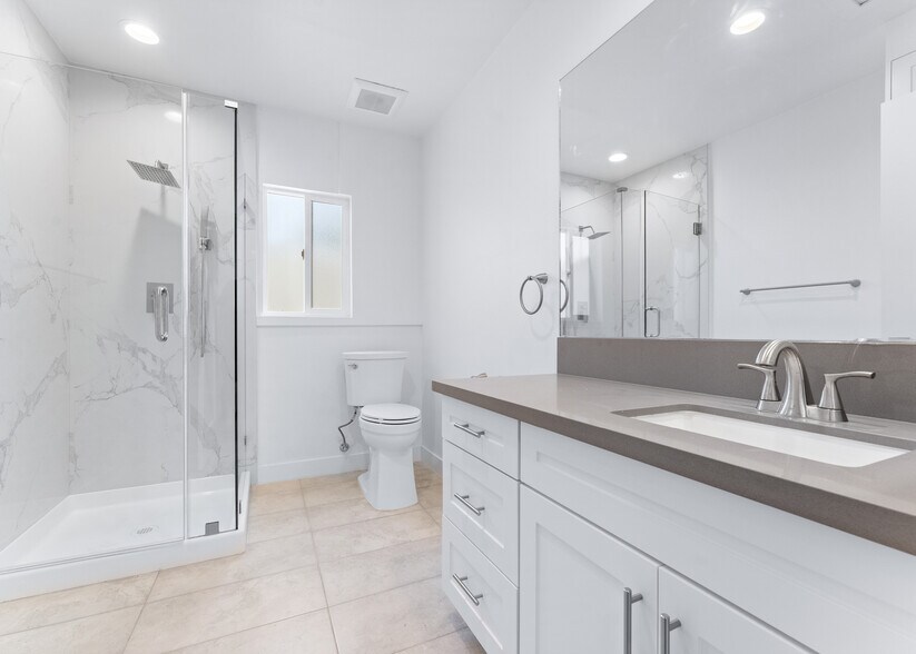 More Photos Of 2027-29 Harbor Blvd, Costa Mesa Apartments For Sale