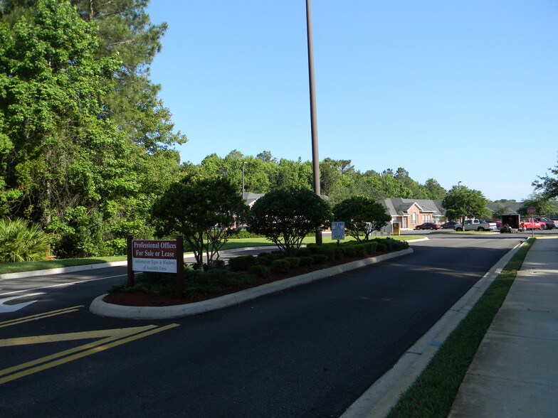 More Photos Of 11555 Central Pky, Jacksonville Medical For Lease