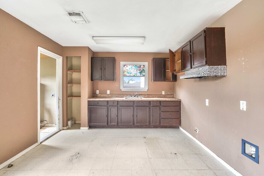 More Photos Of 13301 & 13309 Reeveston Road, Houston Land For Sale