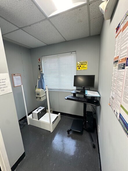 More Photos Of 350 Bloomfield Ave, Bloomfield Office For Sale