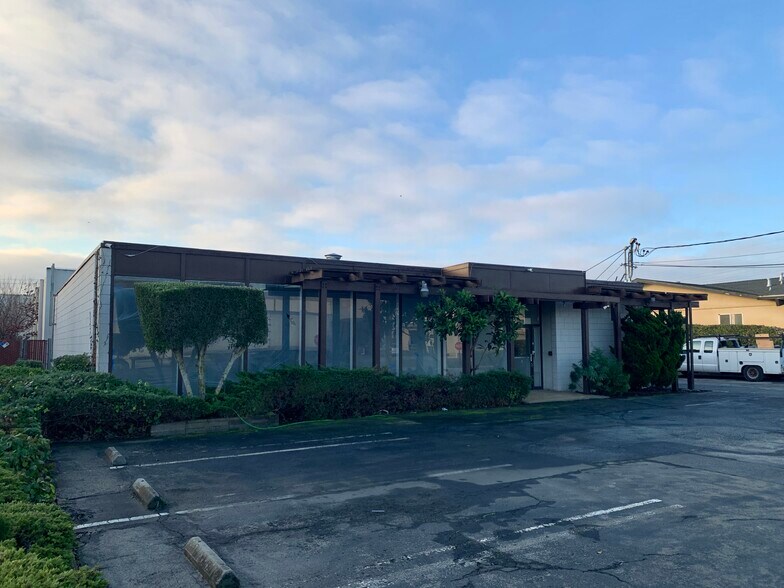 More Photos Of 138 W Harris Ave, South San Francisco Warehouse For Lease