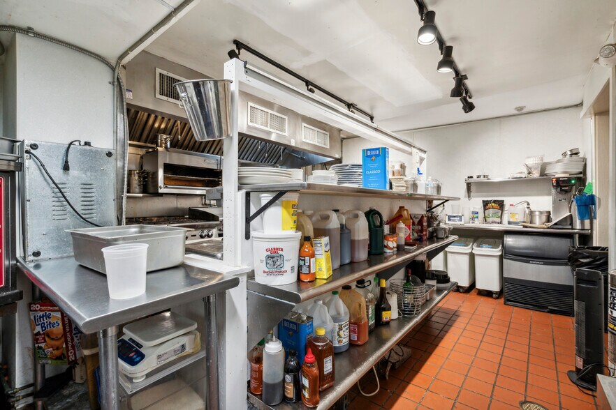 More Photos Of 3749 Midvale Ave, Philadelphia Restaurant For Sale