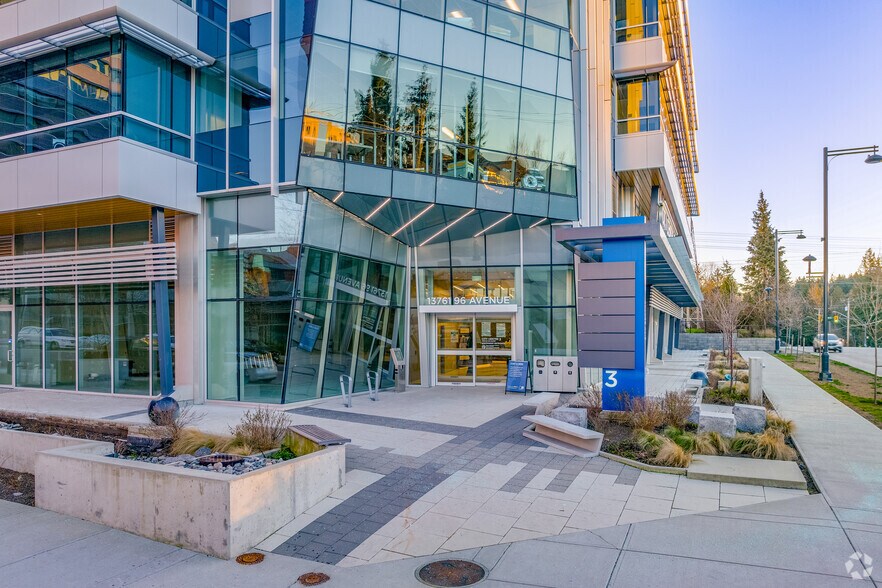 More Photos Of 13761 96th Av, Surrey Medical For Lease