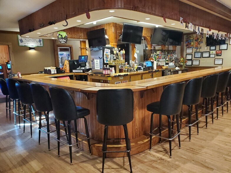 More Photos Of 4350 US Highway 322, Jamestown Restaurant For Sale