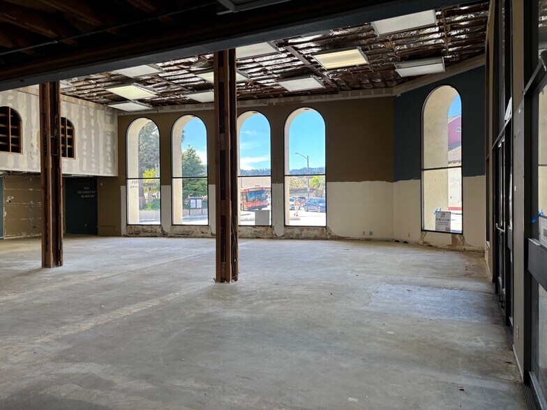 More Photos Of 499 Alvarado St, Monterey Freestanding For Lease