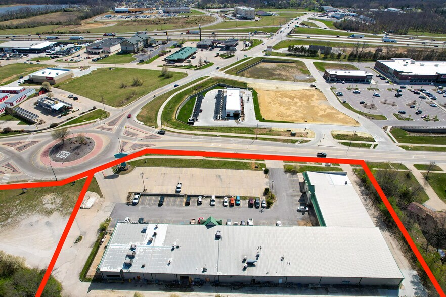 More Photos Of 5695 Clark Ln, Columbia Storefront For Sale