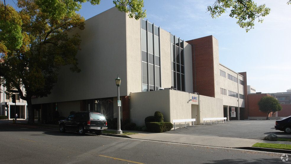 Primary Photo Of 740-750 E Green St, Pasadena Office For Sale