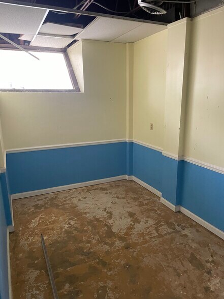 More Photos Of 2981 Church St, East Point Medical For Sale