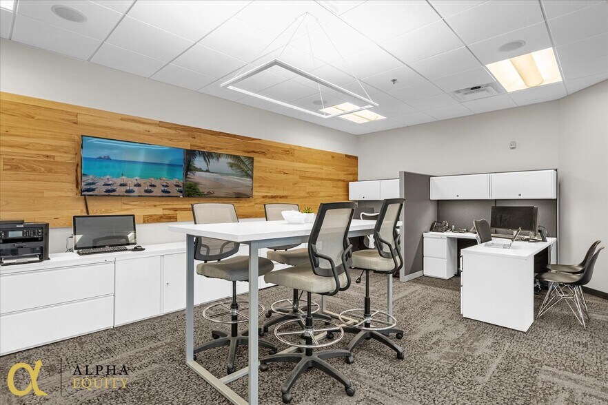 More Photos Of 189 S Orange Ave, Orlando Office Residential For Sale