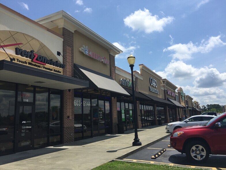 More Photos Of 1015 Lewis St, Oxford General Retail For Lease