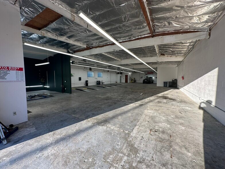 More Photos Of 1160 N Las Palmas Ave, Los Angeles Loft Creative Space For Lease
