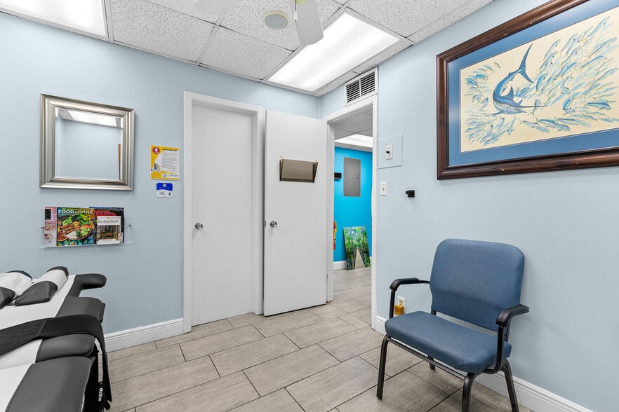 More Photos Of 111 N Fiske Blvd, Cocoa Office For Sale