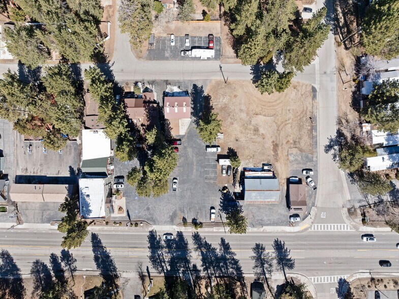 More Photos Of 41656 Big Bear Blvd, Big Bear Lake Freestanding For Sale