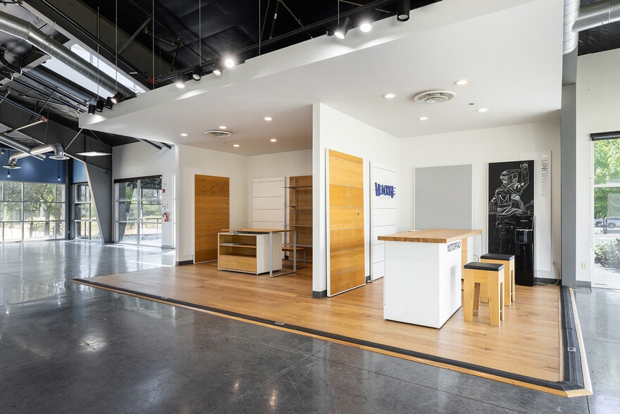 More Photos Of 800 American Way, Windsor Freestanding For Lease