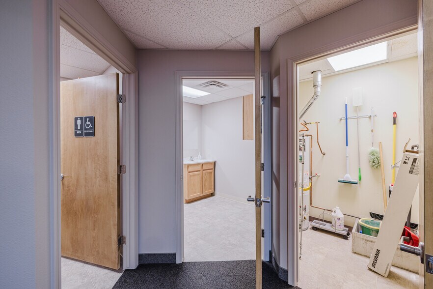 More Photos Of 1750 Manzanita Dr, Elko Office Residential For Sale