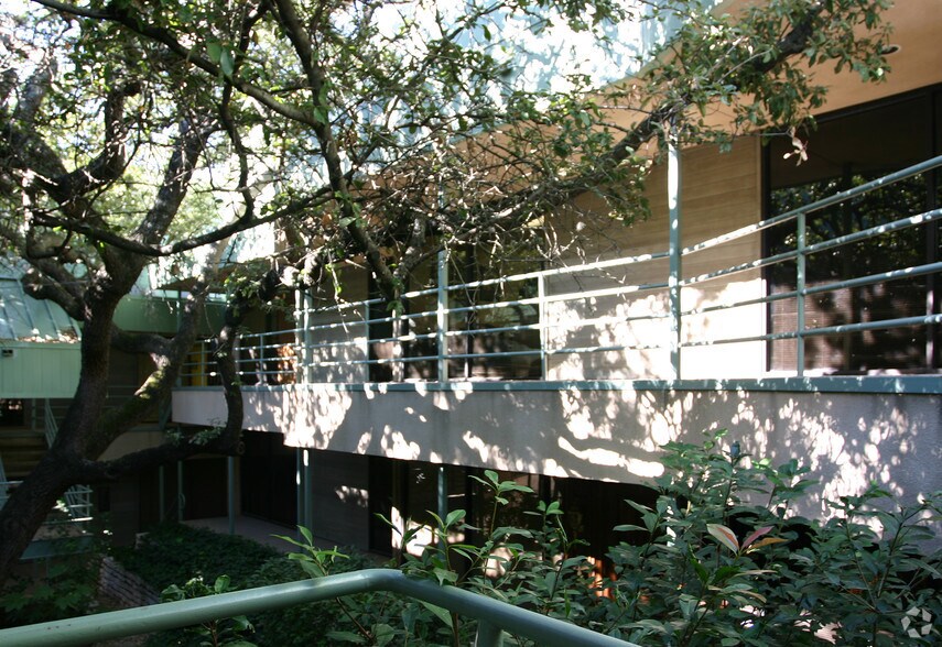 More Photos Of 4210 Spicewood Springs Rd, Austin Loft Creative Space For Lease