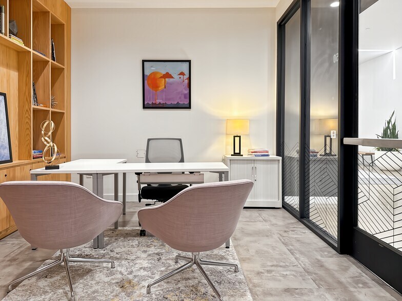 More Photos Of 6600 Chase Oaks Blvd, Plano Coworking Space