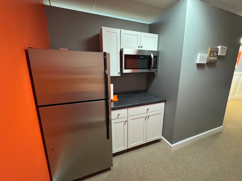 More Photos Of 1516 N Shenandoah Ave, Front Royal Medical For Lease