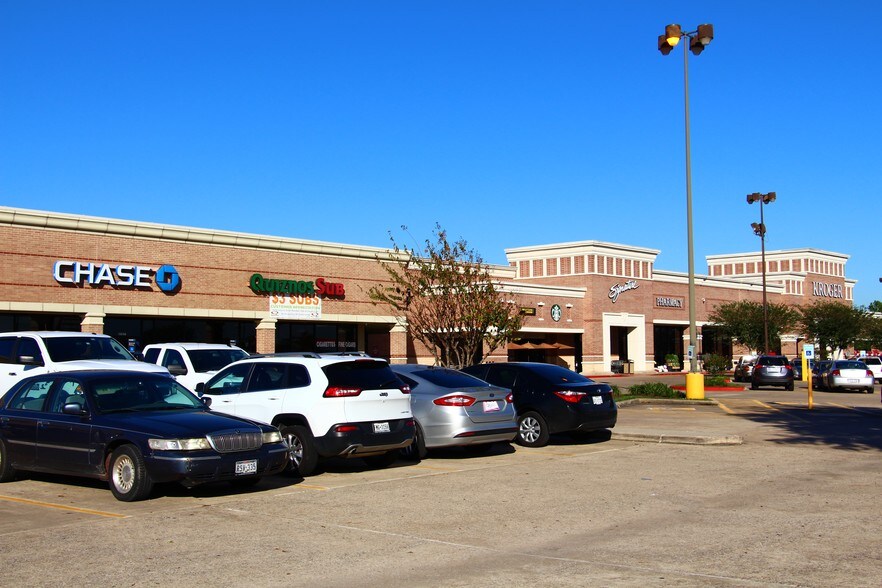 More Photos Of 1400-1438 W Fairmont Pky, La Porte Storefront For Lease