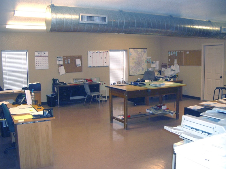 More Photos Of 13620 Immanuel Rd, Pflugerville Warehouse For Sale