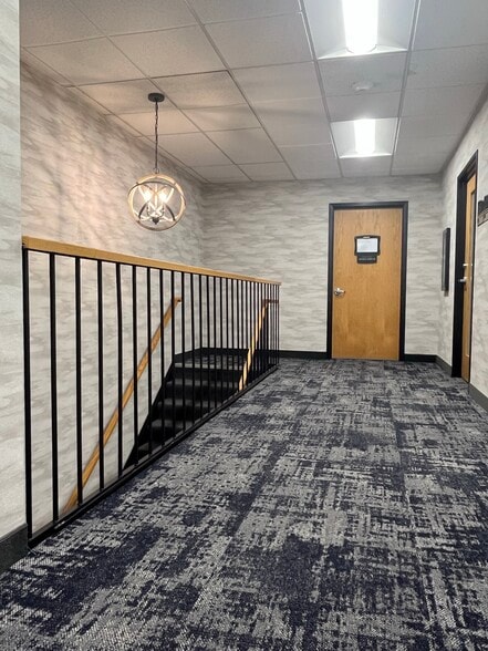 More Photos Of 12940 Harriet Ave S, Burnsville Medical For Lease