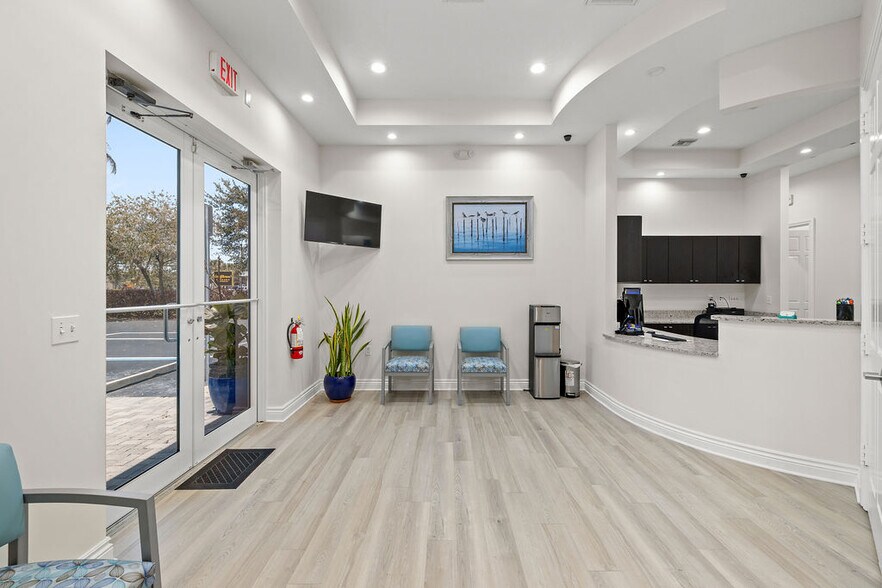 More Photos Of 2624 S Us Highway 1, Fort Pierce Medical For Sale