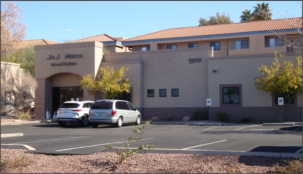 More Photos Of 5920 N La Cholla Blvd, Tucson Medical For Sale