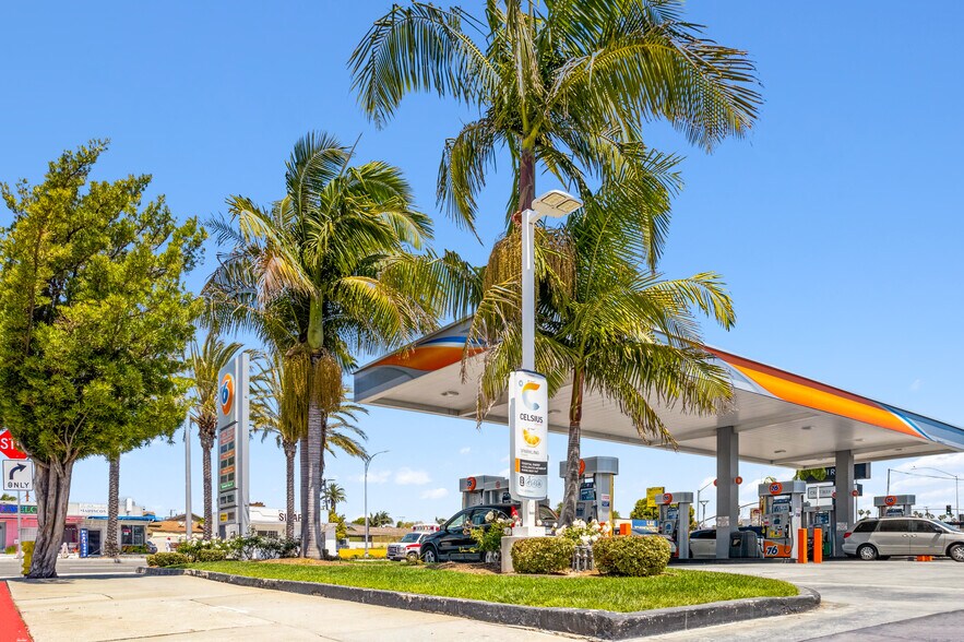 More Photos Of 4520 W Century Blvd, Inglewood Service Station For Sale