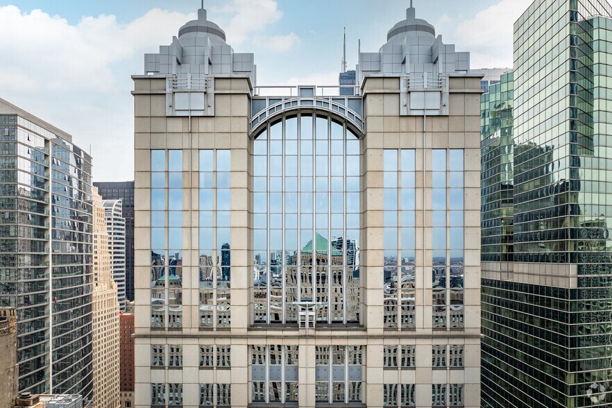 More Photos Of 225 W Wacker Dr, Chicago Office For Sale