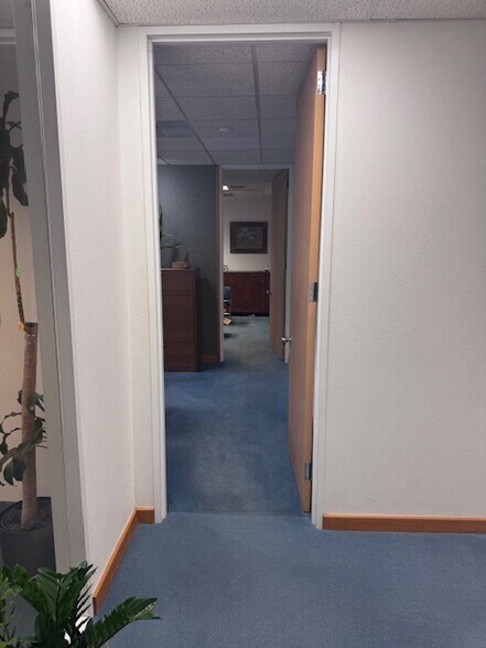 More Photos Of 9876 Plano Rd, Dallas Office For Sale