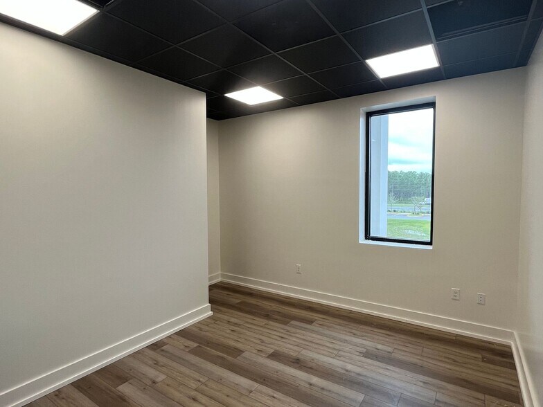 More Photos Of 6925 US-98 E, Santa Rosa Beach Office For Sale