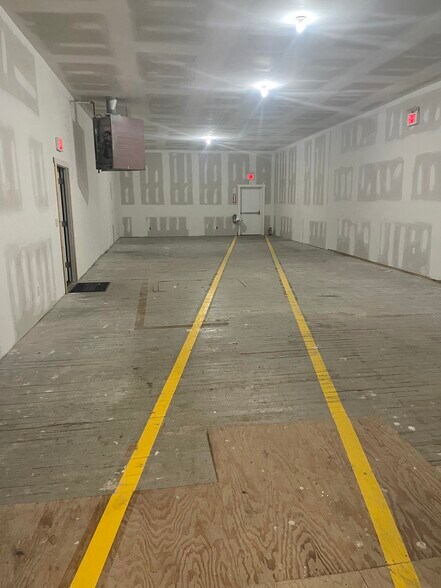 More Photos Of 77 Throckmorton St, Freehold Warehouse For Lease