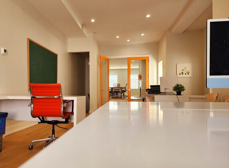 More Photos Of 2709 E Allegheny Ave, Philadelphia Office Residential For Sale